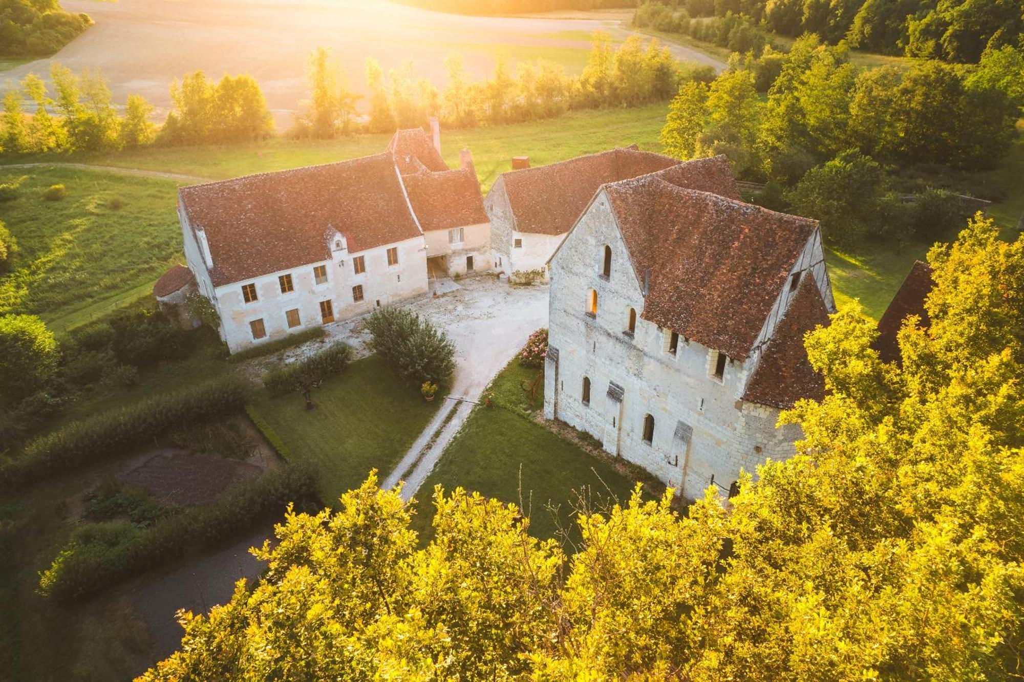 Chateau-Monastere De La Corroirie Montresor Bagian luar foto